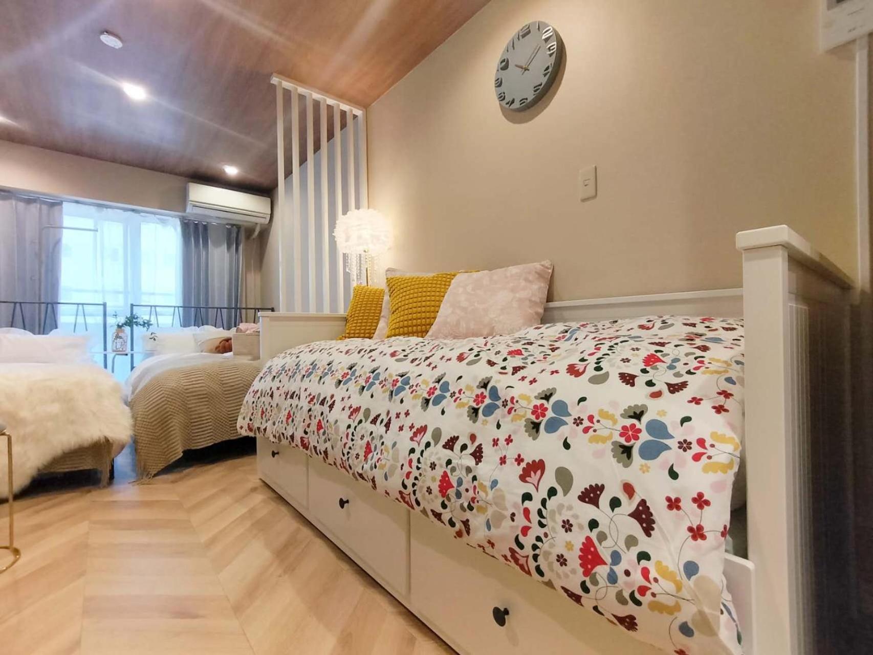 新宿 シングルルーム 複数ベッド、キッチン、ダイニングテーブル完備、短期、中期滞在に最適。 Appartement