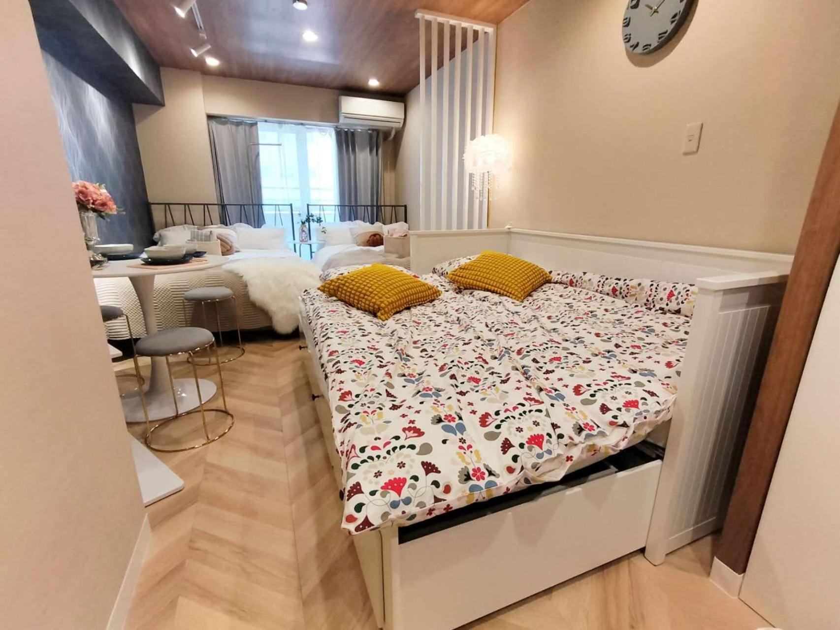 新宿 シングルルーム 複数ベッド、キッチン、ダイニングテーブル完備、短期、中期滞在に最適。 Appartement *